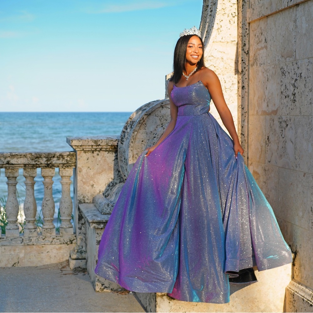 Size 4 Iridescent dress only worn once for my 15th, taking best offer!!